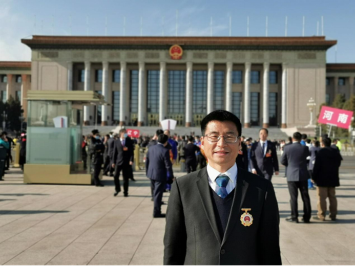 说明: //news.adultzb8.com/__local/C/BE/24/A4A9E2338E1D584767ACBFAC28D_4E0BE6A6_E18D0.png